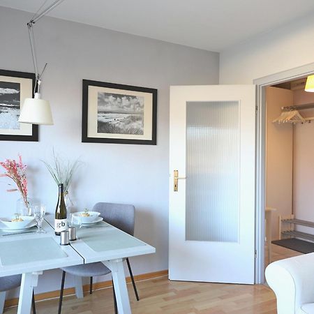 Modernes 2-Zimmer-Appartement Mit Balkon. 韦斯特兰 外观 照片